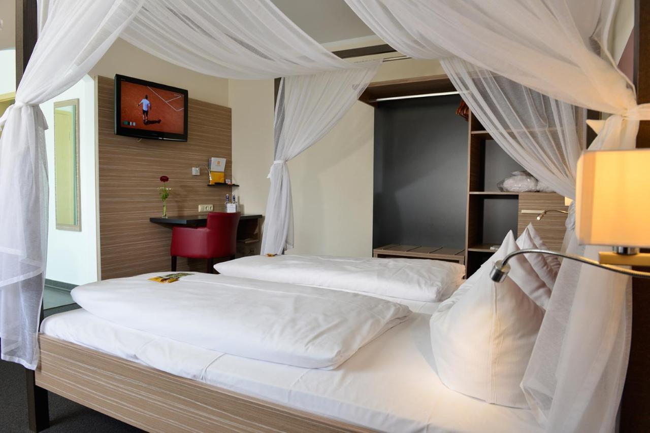 Hotel Sonnenhof פליינפילד מראה חיצוני תמונה