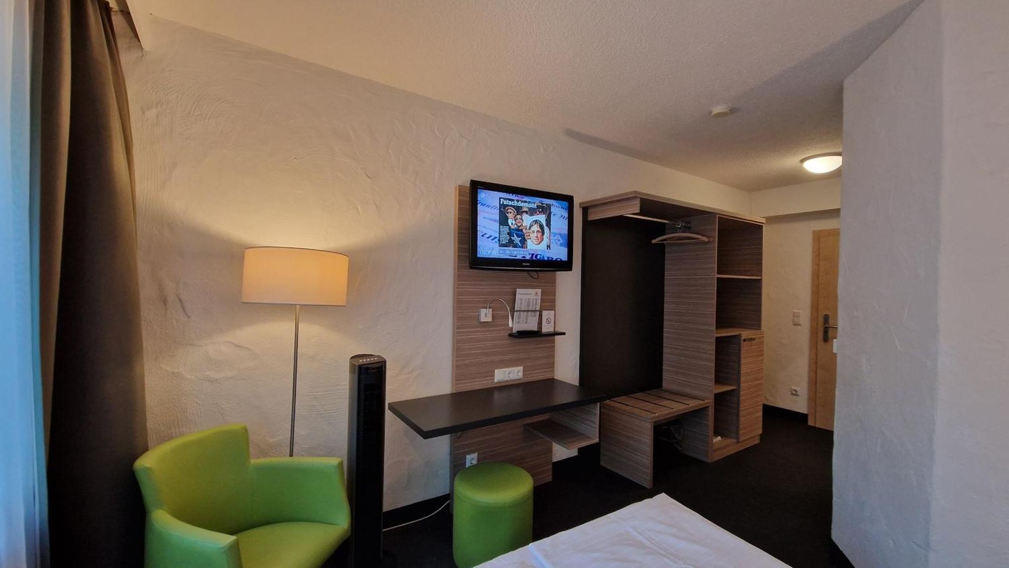 Hotel Sonnenhof פליינפילד מראה חיצוני תמונה